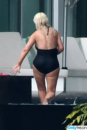 Christina Aguilera / XTINA nude photo #0292