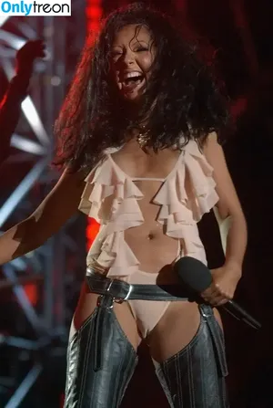 Christina Aguilera / XTINA nude photo #0390