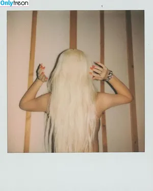 Christina Aguilera / XTINA nude photo #0429