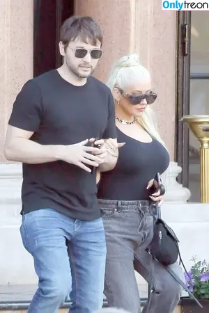 Christina Aguilera / XTINA nude photo #0447