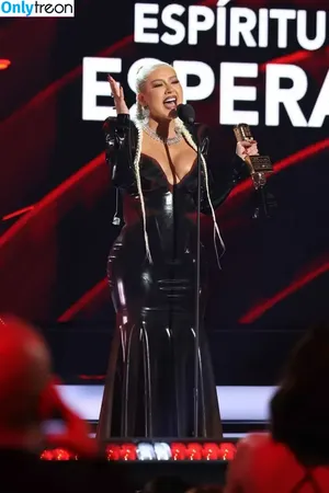 Christina Aguilera / XTINA nude photo #0456