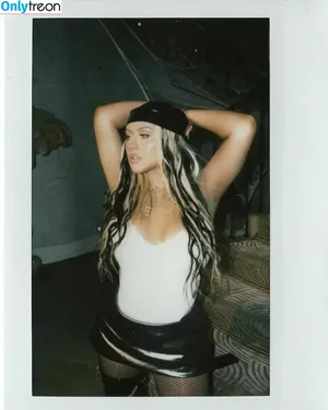 Christina Aguilera / XTINA nude photo #0475