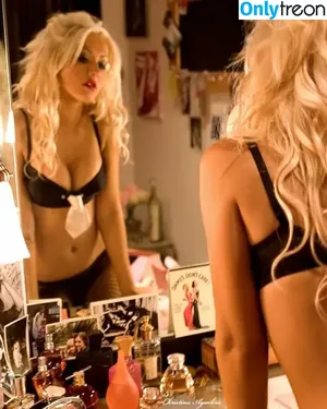 Christina Aguilera / XTINA nude photo #0534