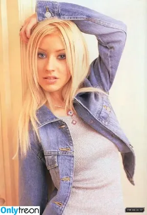 Christina Aguilera / XTINA nude photo #0864