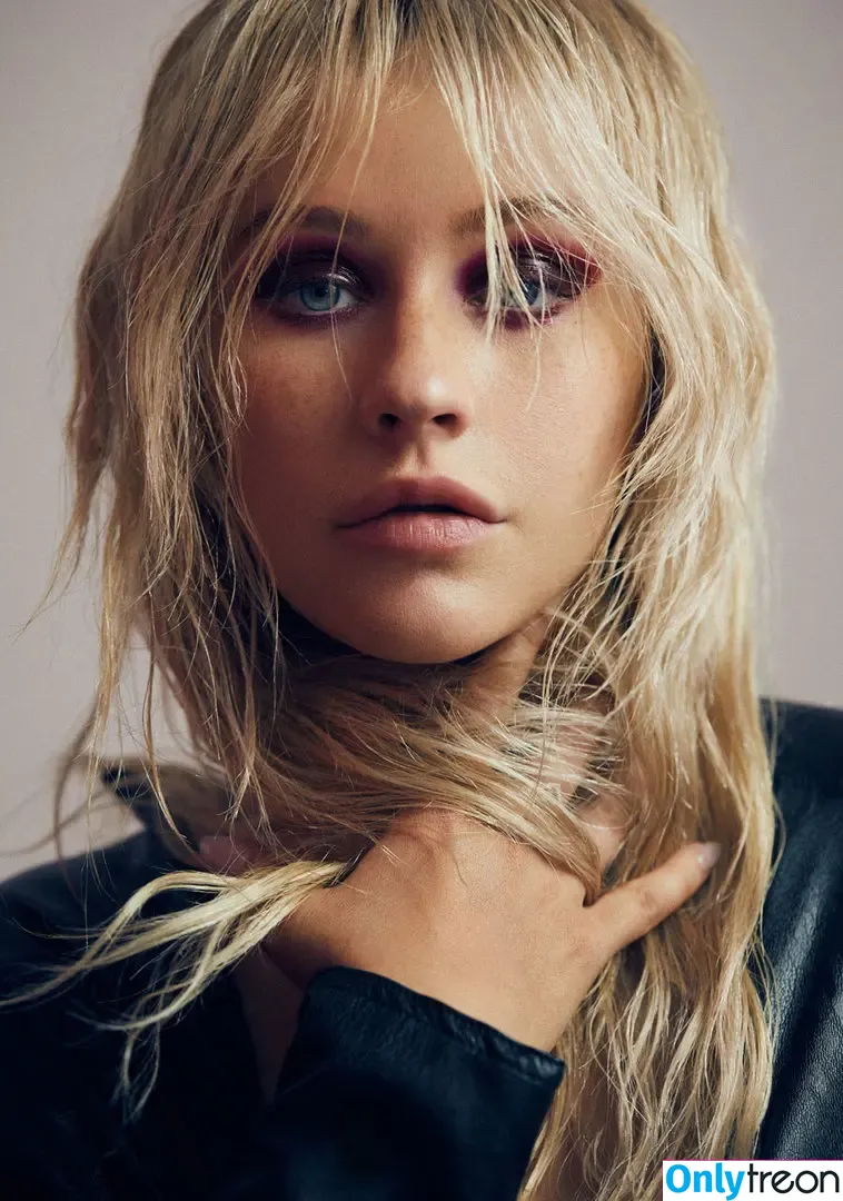 Christina Aguilera nude photo #0246 (XTINA)