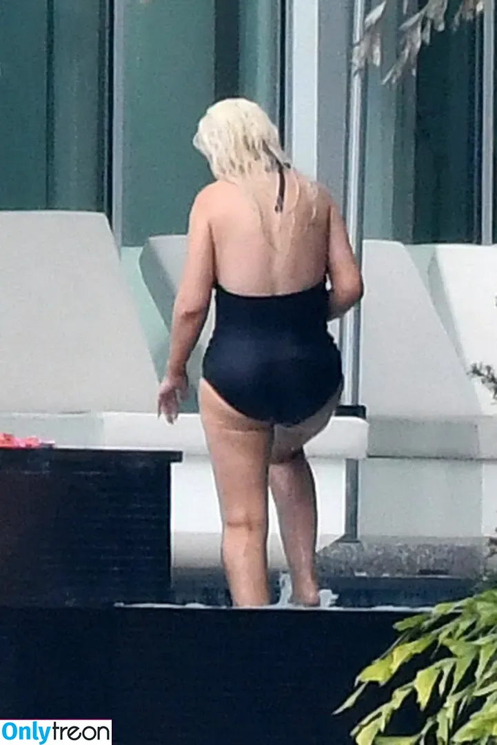 Christina Aguilera nude photo #0291 (XTINA)