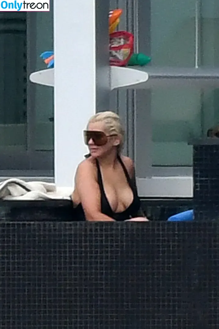 Christina Aguilera nude photo #0294 (XTINA)