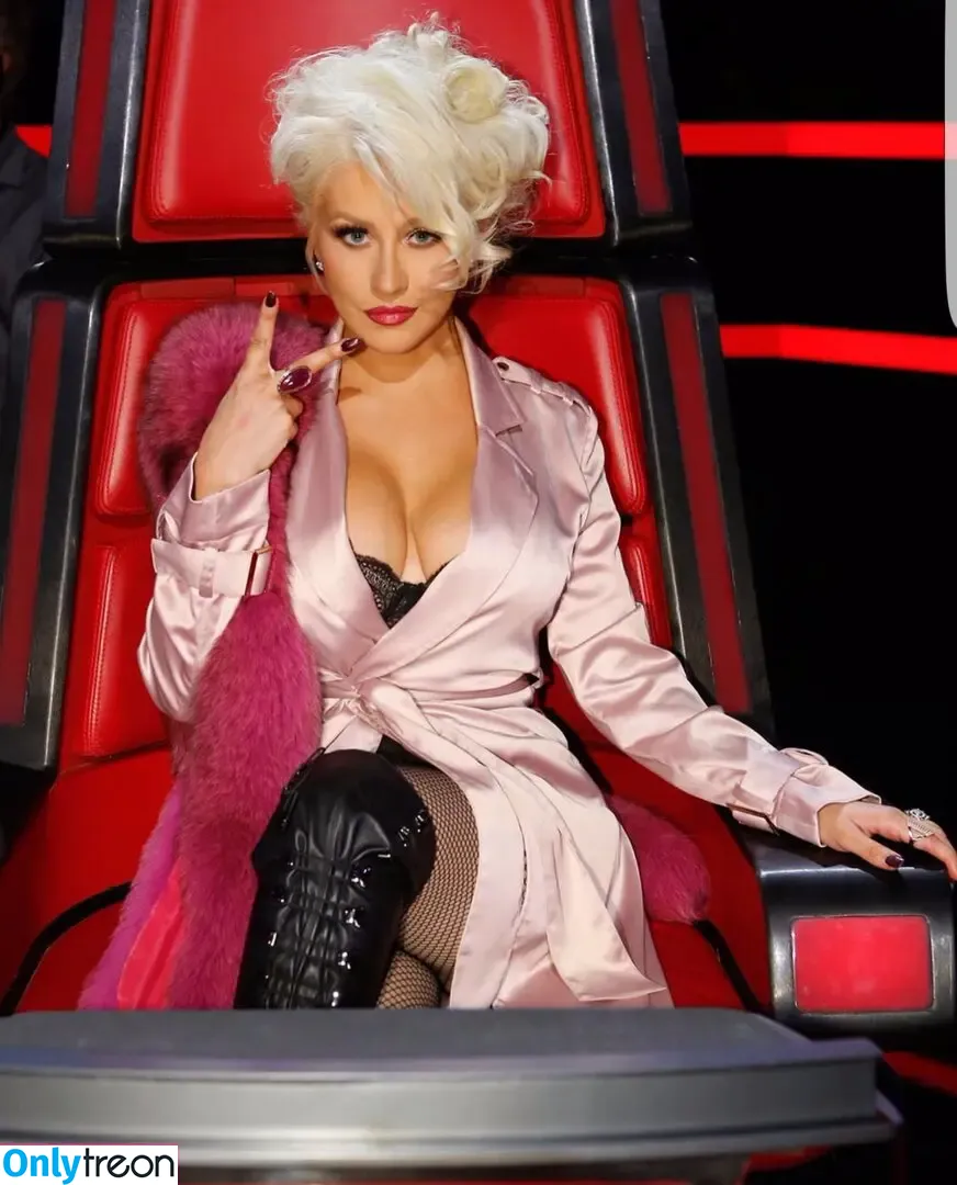 Christina Aguilera nude photo #0387 (XTINA)