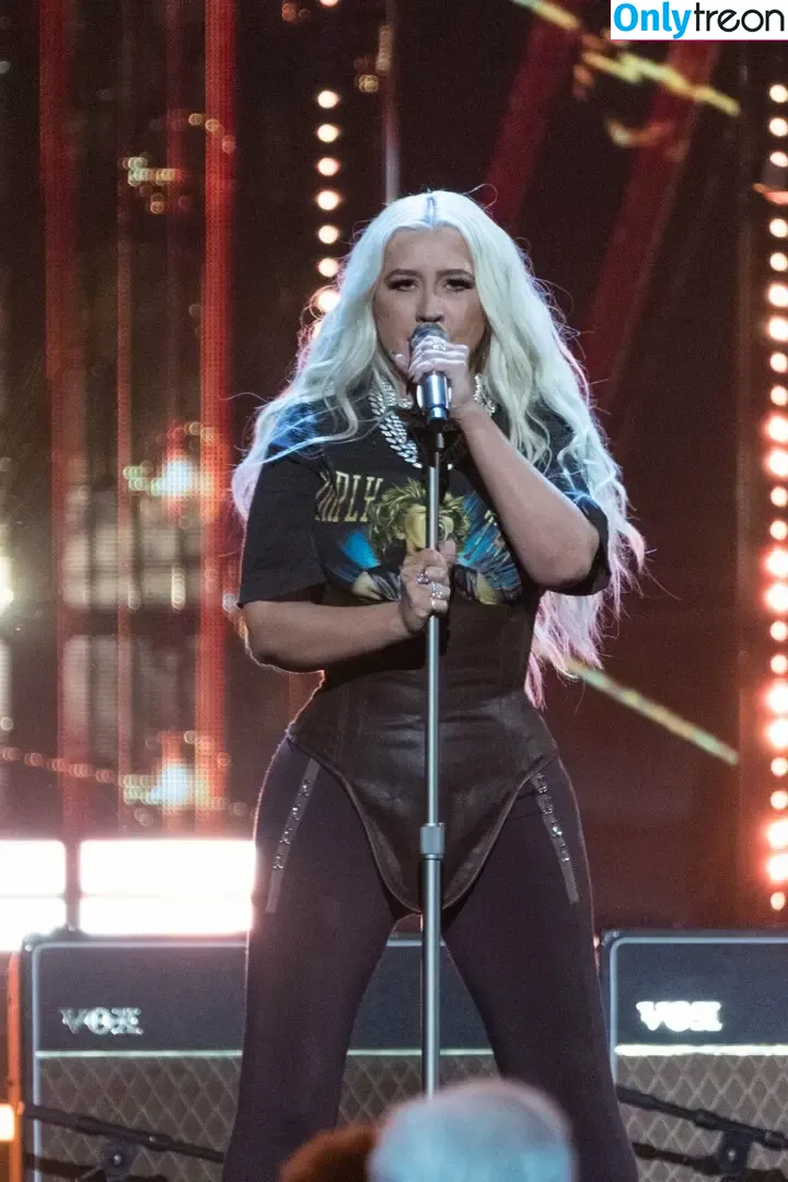 Christina Aguilera nude photo #0590 (XTINA)