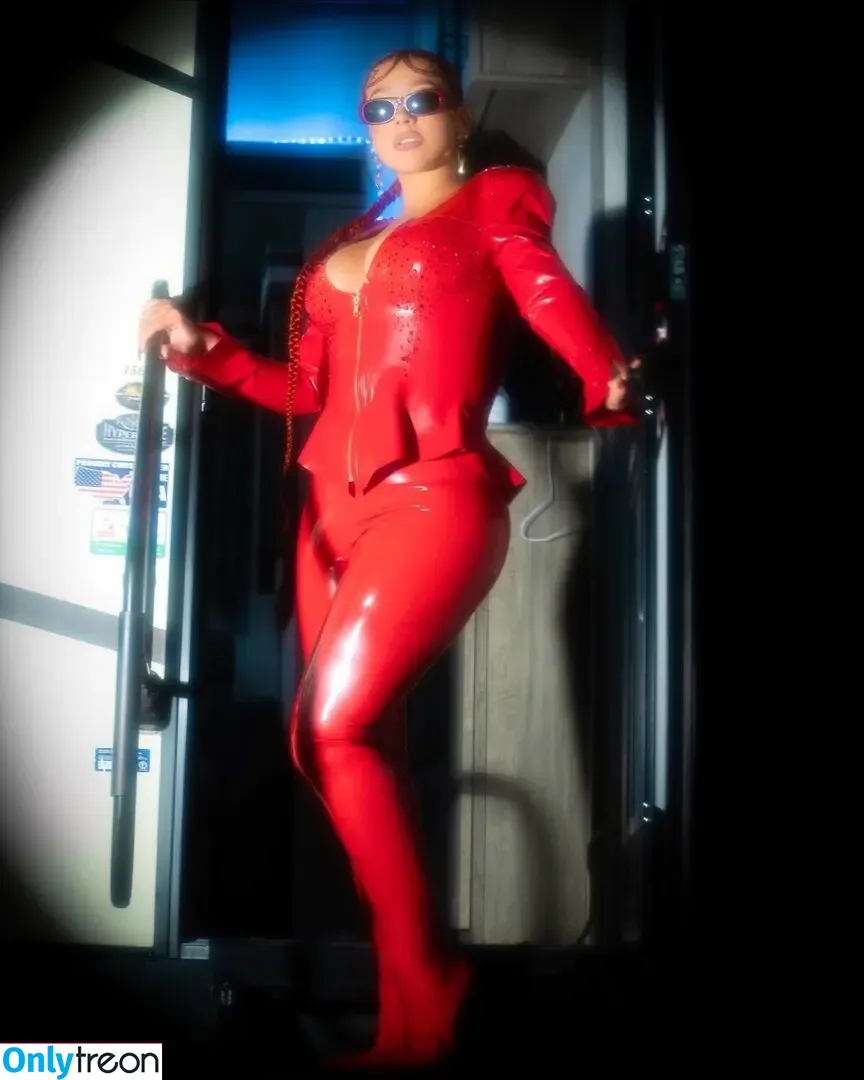 Christina Aguilera nude photo #0612 (XTINA)
