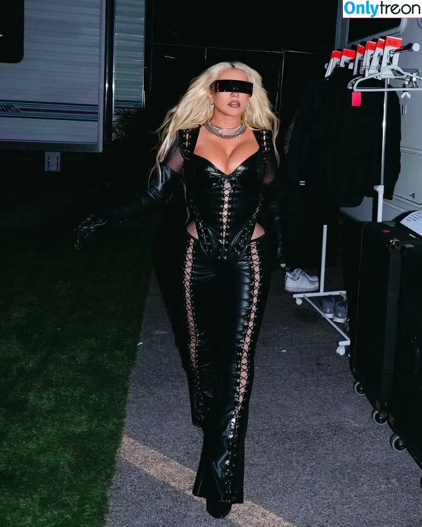 Christina Aguilera nude photo #0695 (XTINA)