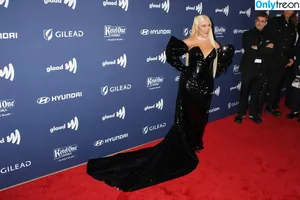Christina Aguilera / XTINA nude photo #1027