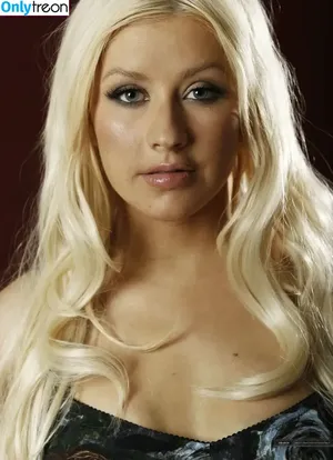 Christina Aguilera / XTINA nude photo #1033