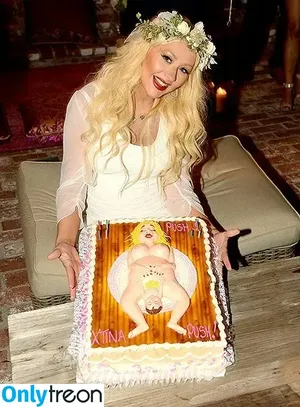Christina Aguilera / XTINA nude photo #1095