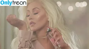 Christina Aguilera / XTINA nude photo #1111