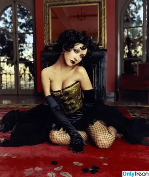 Christina Aguilera / XTINA nude photo #1251