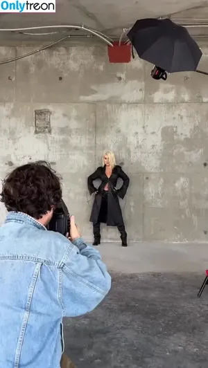 Christina Aguilera / XTINA nude photo #1294