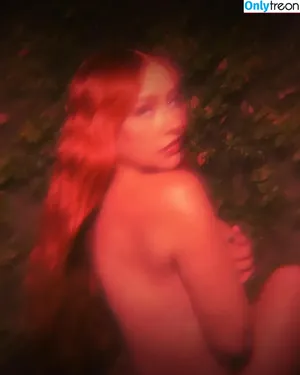 Christina Aguilera / XTINA nude photo #1332