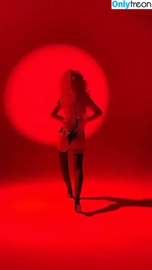 Christina Aguilera / XTINA nude photo #1448