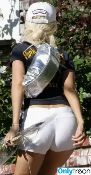 Christina Aguilera / XTINA nude photo #1642