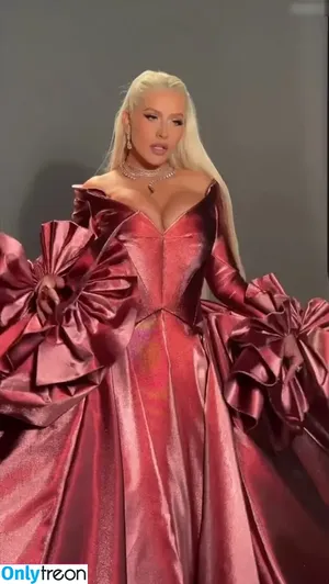 Christina Aguilera / XTINA nude photo #1874
