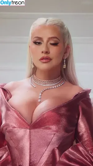 Christina Aguilera / XTINA nude photo #1880