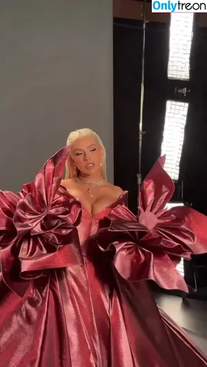 Christina Aguilera / XTINA nude photo #1884
