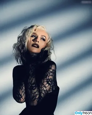 Christina Aguilera / XTINA nude photo #1966