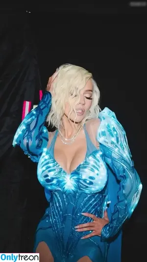 Christina Aguilera / XTINA nude photo #1992