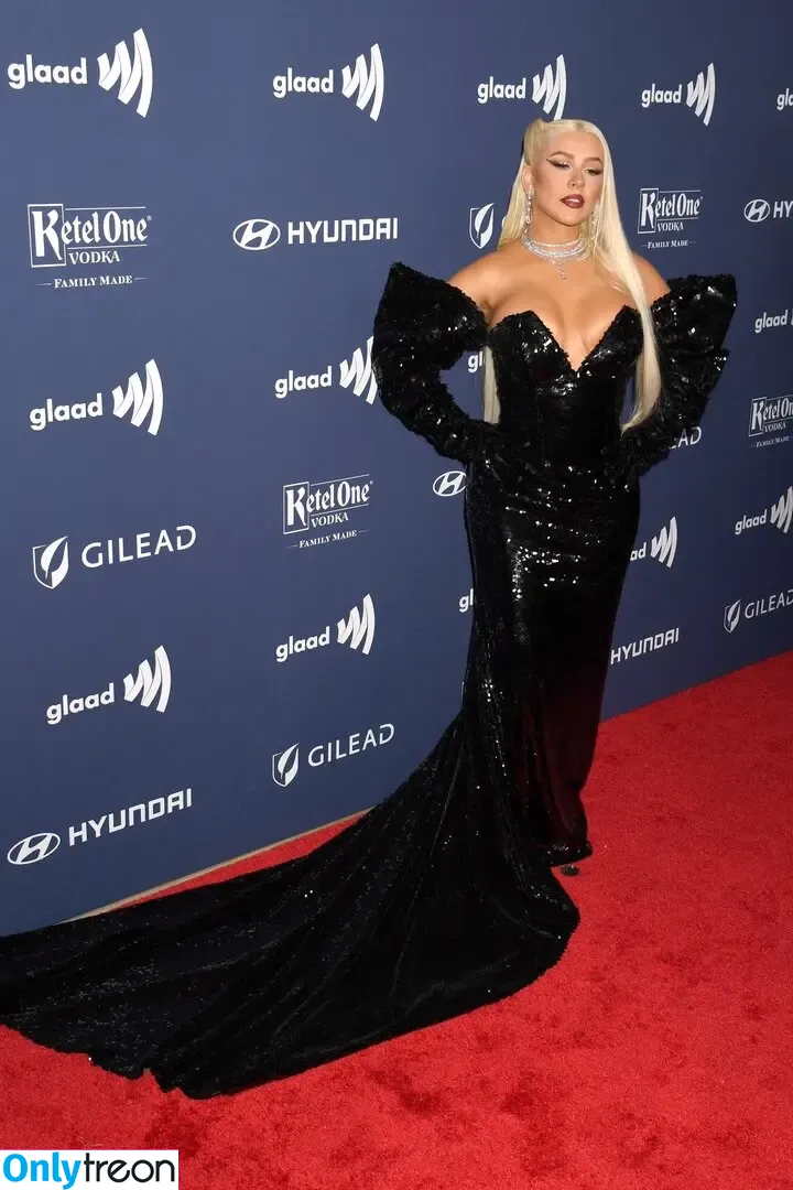 Christina Aguilera nude photo #1017 (XTINA)