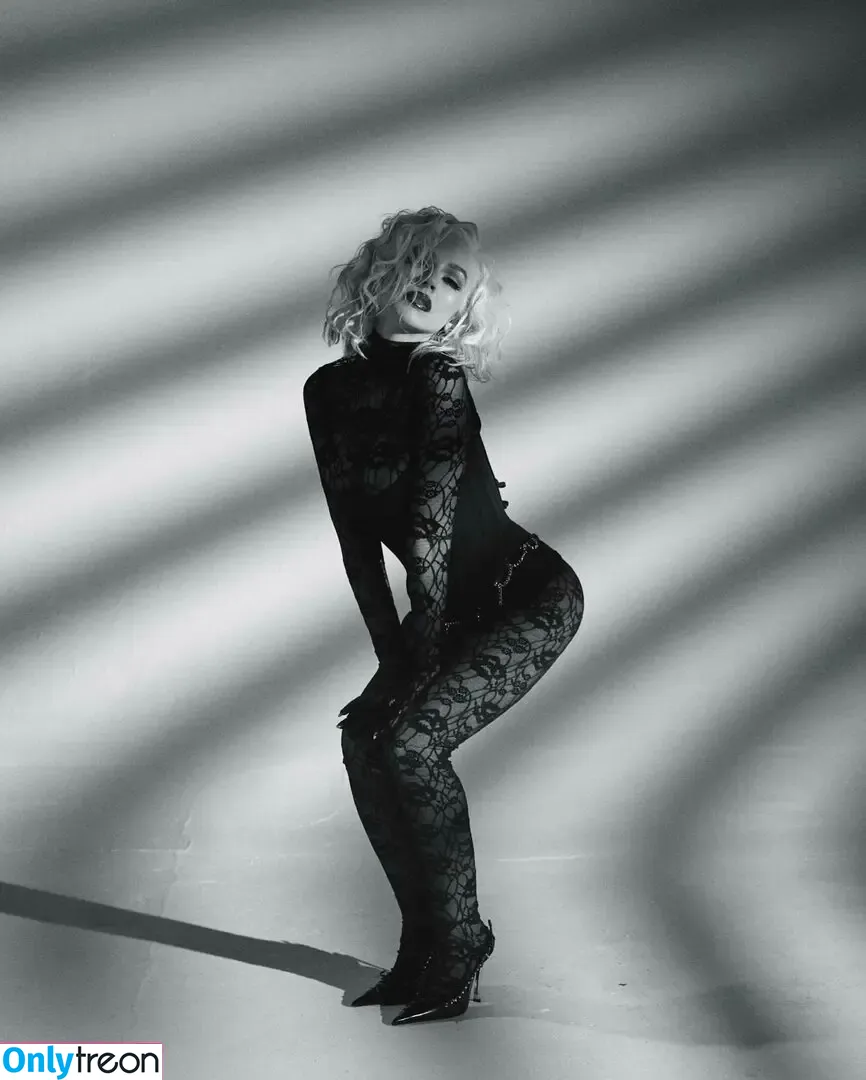 Christina Aguilera nude photo #1422 (XTINA)