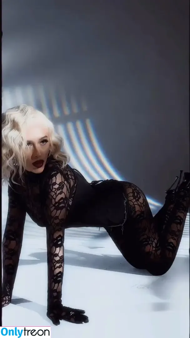 Christina Aguilera nude photo #1426 (XTINA)