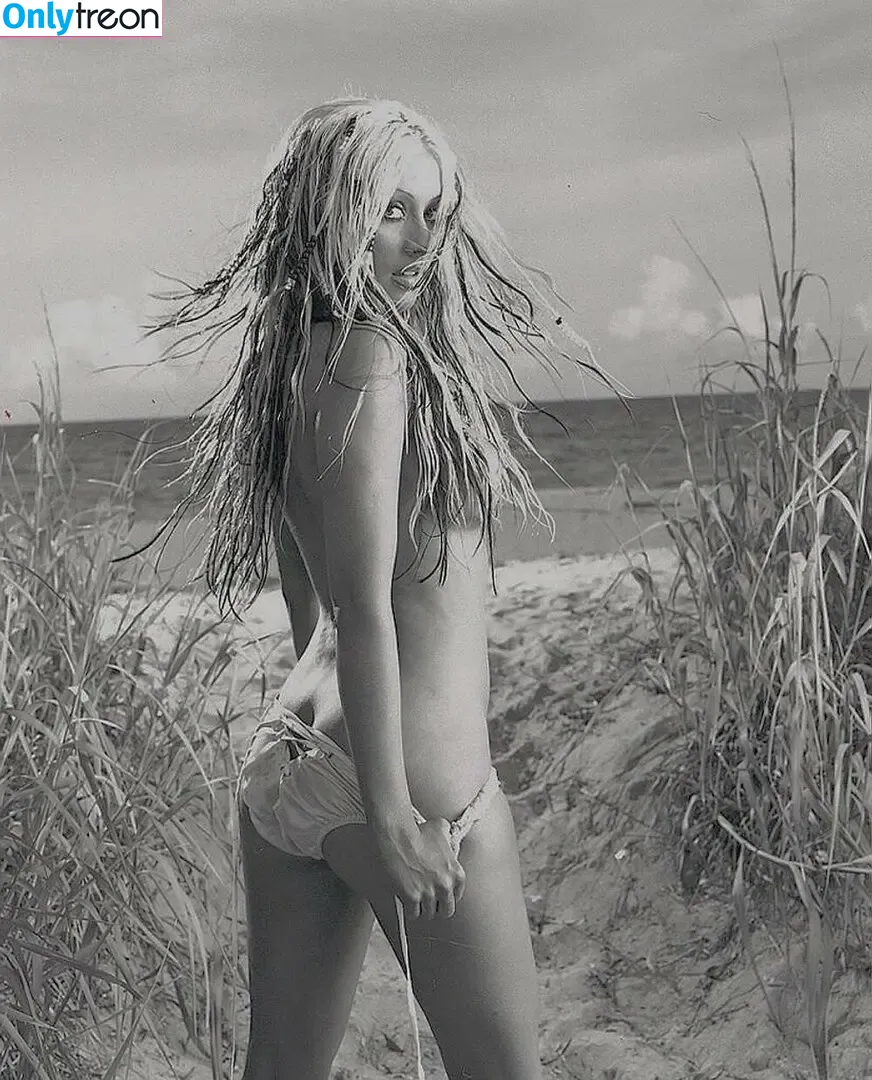 Christina Aguilera nude photo #1592 (XTINA)