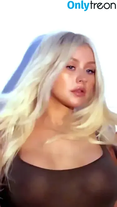Christina Aguilera nude photo #1827 (XTINA)