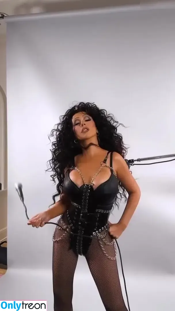 Christina Aguilera nude photo #1908 (XTINA)