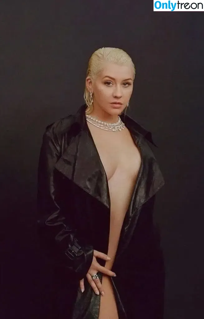 Christina Aguilera nude photo #1924 (XTINA)