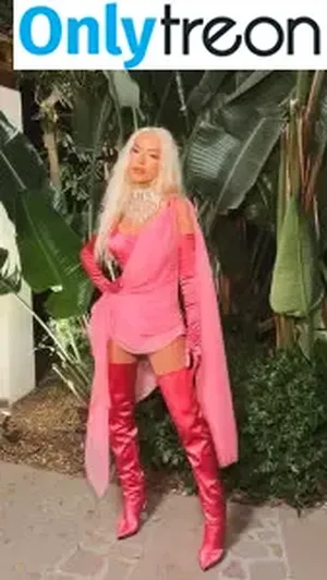 Christina Aguilera / XTINA nude photo #2053