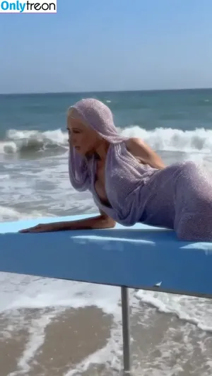 Christina Aguilera / XTINA nude photo #2118