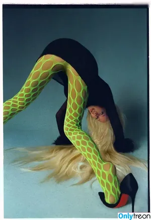 Christina Aguilera / XTINA nude photo #2150