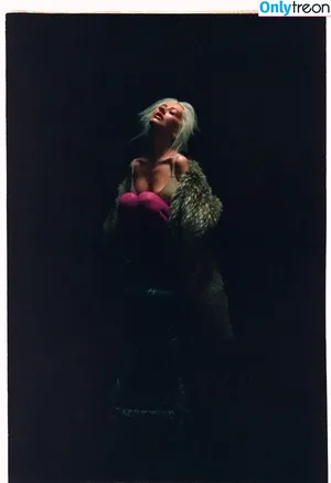 Christina Aguilera / XTINA nude photo #2154