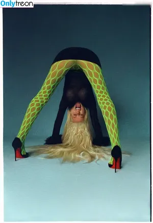 Christina Aguilera / XTINA nude photo #2155