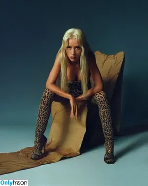 Christina Aguilera / XTINA nude photo #2168