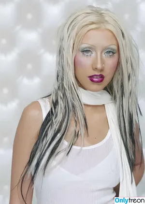 Christina Aguilera / XTINA nude photo #2210