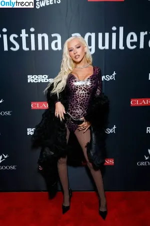 Christina Aguilera / XTINA nude photo #2244