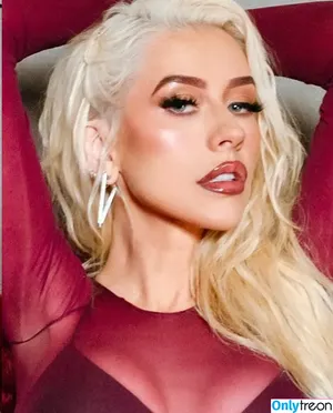 Christina Aguilera / XTINA nude photo #2302
