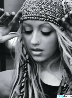 Christina Aguilera / XTINA nude photo #2342