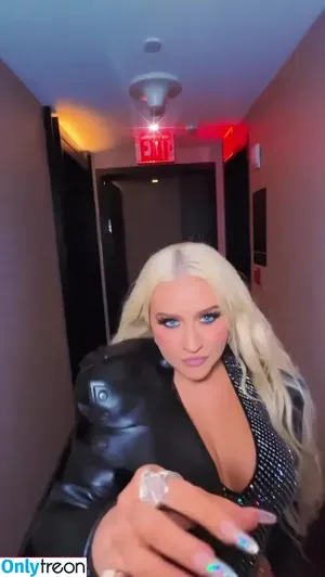 Christina Aguilera / XTINA nude photo #2360