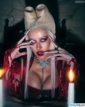 Christina Aguilera / XTINA nude photo #2429
