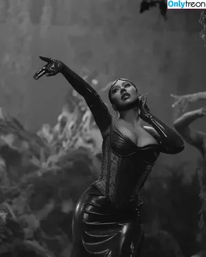 Christina Aguilera / XTINA nude photo #2508