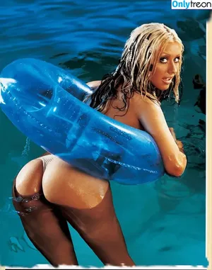 Christina Aguilera / XTINA nude photo #2568